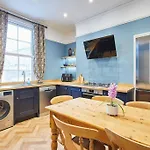 Deja Blue Beautiful Period Property