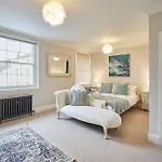 Deja Blue Beautiful Period Property
