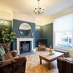 Deja Blue Beautiful Period Property